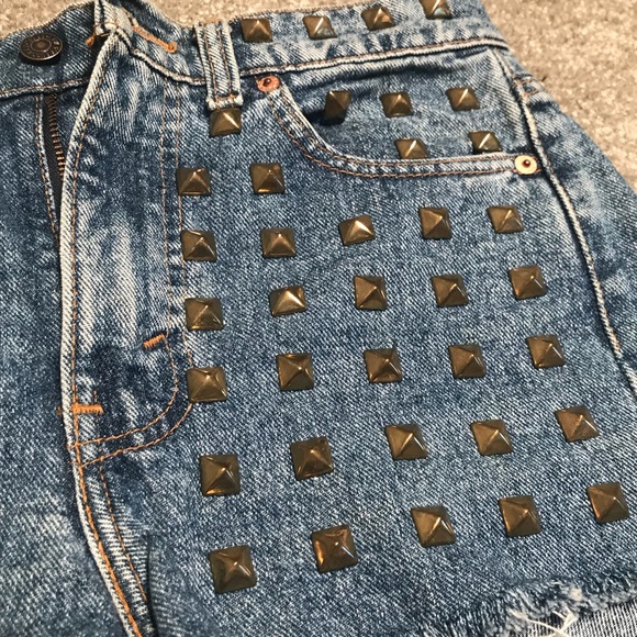 Levi’s 505 Studded Shorts Plain Tab - Picture 4 of 7
